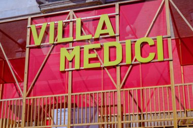 Roma, IT - 11 Ağustos 2023: Villa Medici Cephesi