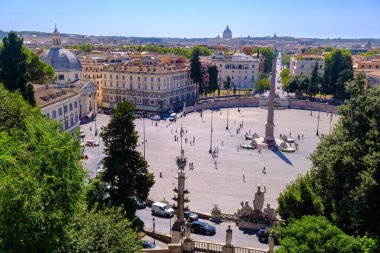 Roma, IT - 11 Ağustos 2023: Piazza del Popolo 'nun en iyi manzarası