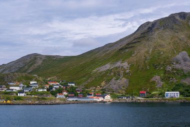 Honningsvag, Norveç - 15 Temmuz 2023: Norveç 'in kuzeyinde Honningsvag köyü