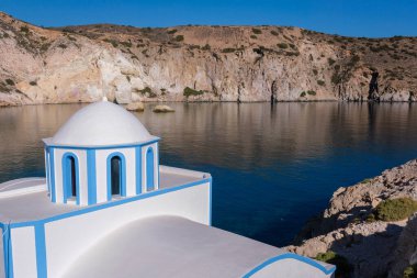 Yunanistan 'ın Milos Adası' ndaki Firopotamos köyündeki Agios Nikolaos Kilisesi