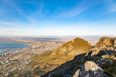 Masa Dağı 'ndan Cape Town' a bakın. Güney Afrika şehir manzarası, şehir manzarası.