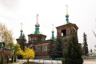 Karakol tarihi, Kutsal Üçlü Katedrali, Kırgızistan. Ahşap kilise mimarisi. 