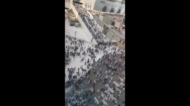 Mecca Saudi Arabia January 2023 Κατακόρυφη Προβολή Πουλιών Της Μουσουλμανικής — Αρχείο Βίντεο