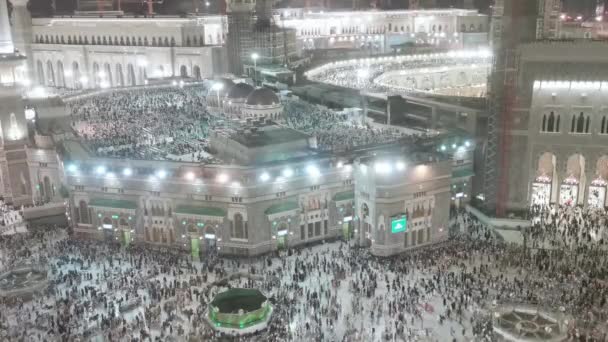 サウジアラビア ジュルリーのKingdom 2023 サウジアラビアのマッカのキング アブドゥル アジズ門を経由してムスリム巡礼者ムスリムの視界は モスク ハラム モスクを出る ハラム — ストック動画