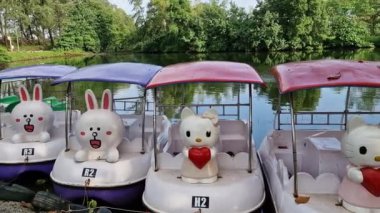 Terengganu, Malezya 'da terk edilmiş su parkı tekneleri.