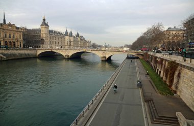 Seine gezinti güvertesi - Paris, Fransa