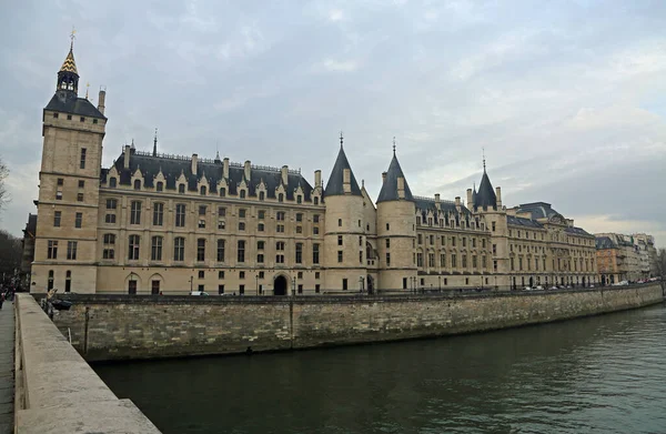 Seine Conciergerie Paryż Francja — Zdjęcie stockowe
