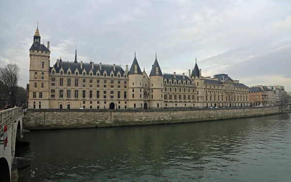 Conciergerie Paryż Francja — Zdjęcie stockowe