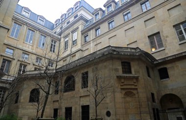 La Conciergerie avlusu, Paris, Fransa
