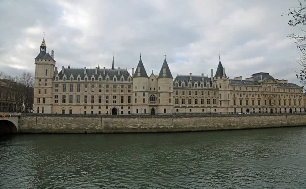 Мандалай Париж Франція — стокове фото
