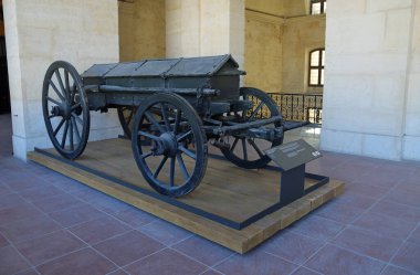 Tarihi savaş ekipmanları - Ordu Müzesi, Les Invalides kompleksi, Paris, Fransa
