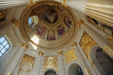 Altın tavan süslemesi - Dome des Invalides, Paris, Fransa