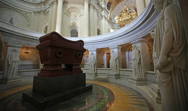 Napoleon Sarcophagus Купол Инвалидов Париж Франция — стоковое фото