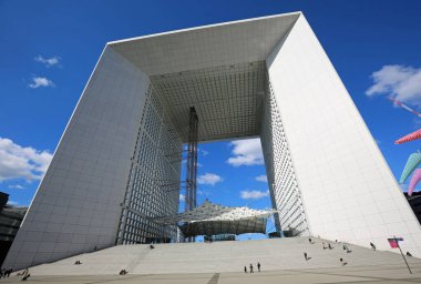 La Grande Arche ile manzara - La Defense, Paris, Fransa