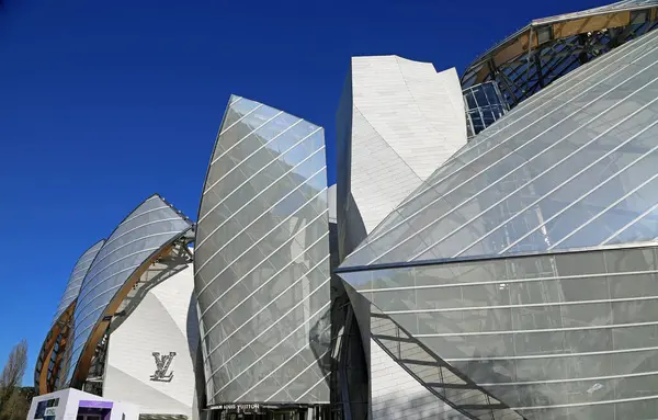 Side view at Louis Vuitton Foundation, Paris, France