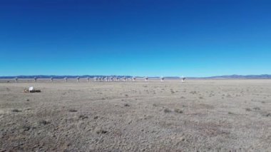 Kalkıyor - Çok Büyük İstasyon, New Mexico