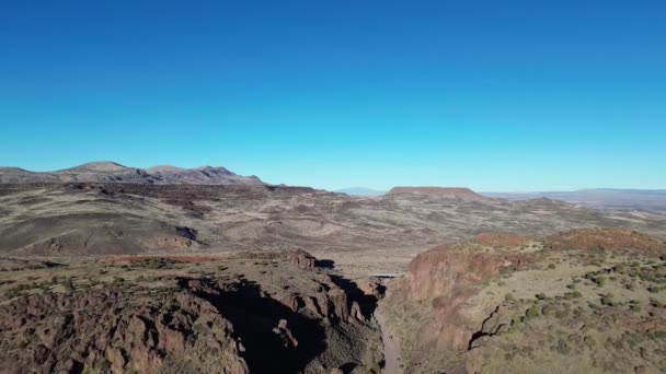 Flying Back Box Canyon Socorro New Mexico — Stock Video