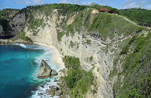 stock image Cliff of Diamond Beach - Nusa Penida, Indonesia