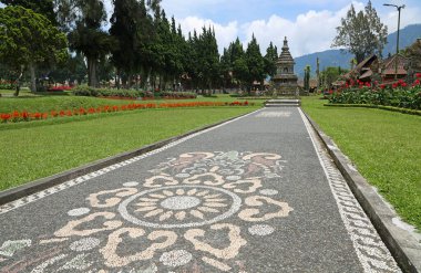 Parktaki sokak, Pura Ulun Danu Bratan - Bali, Endonezya