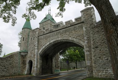 St. Louis Kapısı ve Yol - Quebec Şehri, Kanada