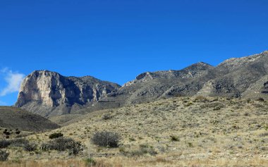 El Capitan ile sıradağlar - Guadalupe Dağları Ulusal Parkı, Teksas
