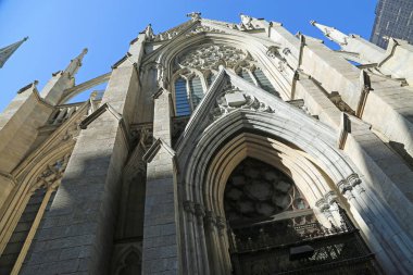 St. Patrick Katedrali 'nin ön cephesi - New York, Manhattan