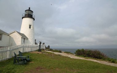 Pemaquid Deniz Feneri ve Okyanus - Pemaquid Point Işığı, Maine