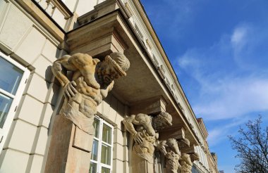 Varşova, Polonya 'nın Tedbirli binası.