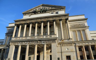 Büyük Tiyatro 'nun ön cephesi - Varşova, Polonya