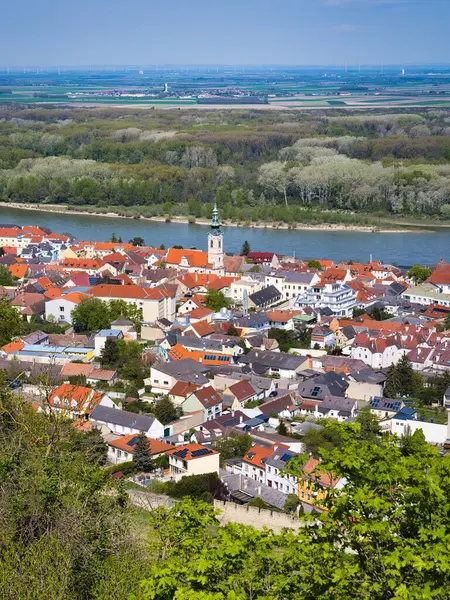 Cidade Hainburg Com Igreja Rio Danúbio Áustria — Fotografia de Stock