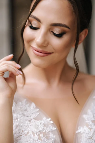 Close Portrait Elegant Woman Luxury Wedding Dress Bride Morning Concept — Stock Photo, Image