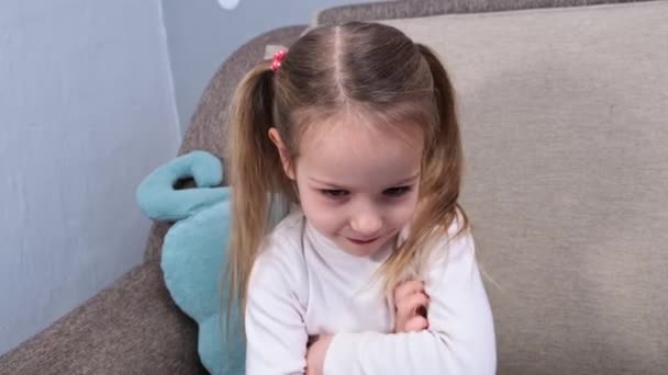 Little Girl Rejecting Displeased Dissatisfied Unhappy Kid Make Gesture Say — Stok video