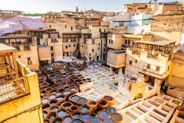 Διάσημο Βυρσοδεψείο Στην Ηλιόλουστη Φεζ Μαρόκο Βόρεια Αφρική Royalty Free Φωτογραφίες Αρχείου