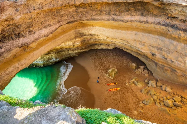 Όμορφη Και Διάσημη Benagil Σπήλαιο Δει Από Την Κορυφή Algarve — Φωτογραφία Αρχείου