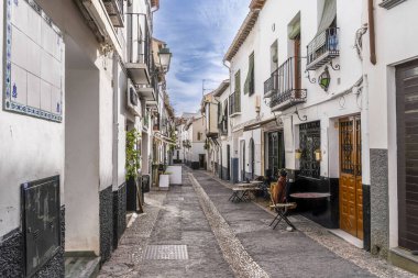 Granada-İspanya 'da ikamet eden beyaz evler. Avrupa