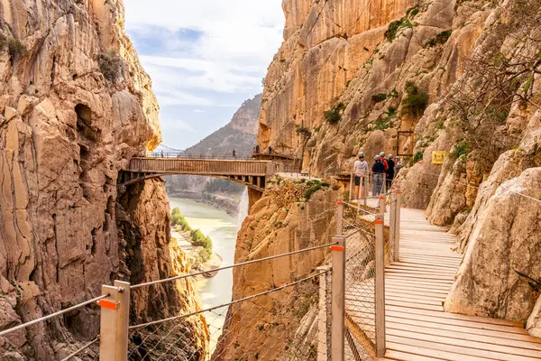 El Caminito Del Rey veya İspanya 'nın Malaga Eyaleti' ndeki King 's Path- Yürüyüş Yolu