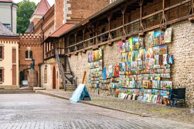 Florian Gate yakınlarındaki sokak sanat galerisi.