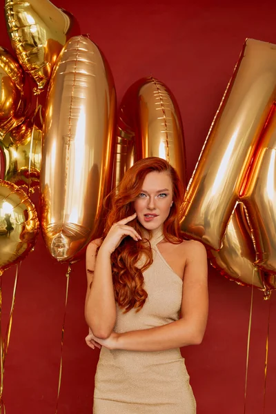 Spectacular Charming Woman Long East Red Hair Touching Her Chin — Stock Photo, Image