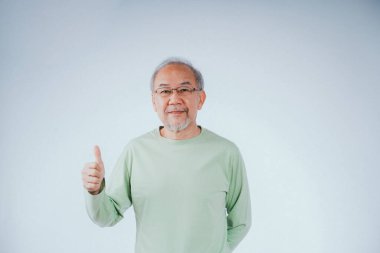 Son sınıf erkek iyi eleştiri yazısı, tatmin edici emeklilik kavramı..