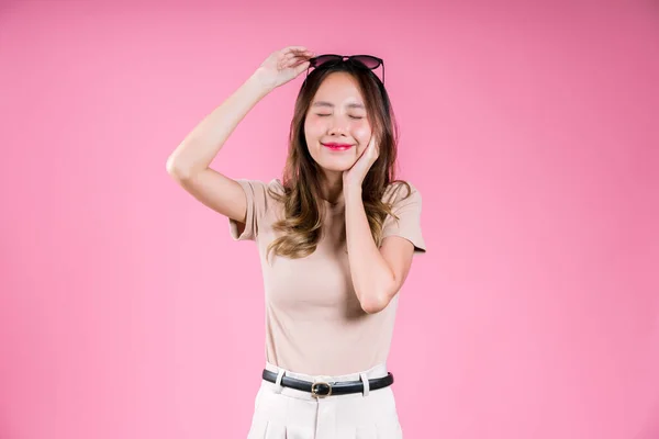 Opgewonden Succes Prestatie Blij Vieren Van Gelukkig Aziatische Jonge Vrouw — Stockfoto
