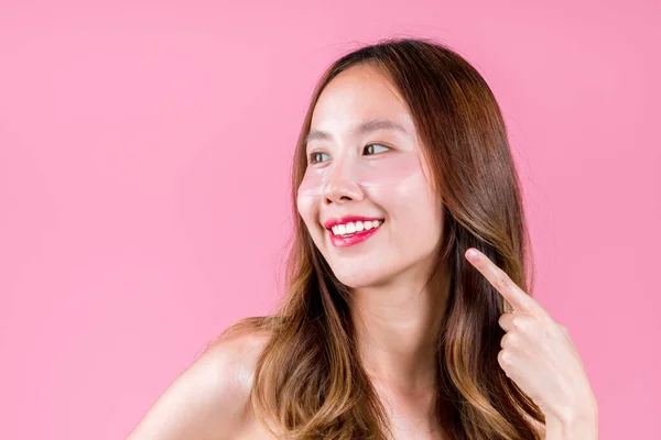 Beleza Atraente Jovem Asiático Mulher Aplicação Olho Tretment Rejuvenescimento Sobre — Fotografia de Stock
