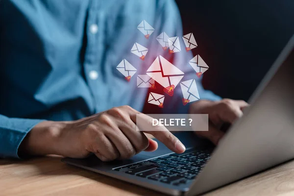 Email Spam Virus Avvertimento Segno Cautela Notifica Sulla Protezione Internet — Foto Stock