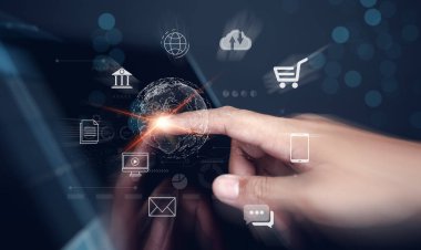 Ödemeler çevrimiçi alışveriş müşteri ağı, Hızlı Hız İnternet bağlantısı ağ teknolojisi IOT, Akıllı telefon ile internet hızını kullanan adam herhangi bir şeye bağlanmak için, kalite, optimizasyon