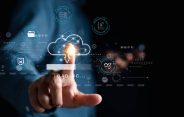 Bulut hesaplama diyagramı dijital teknoloji, iş adamları Cloud sistemine dokunuyor. Veri deposu. Ağ ve internet hizmeti. çevrimiçi veri yönetim sistemi, iş için bilgi sistemi.