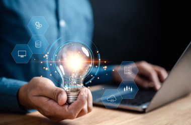 Ampul planlama lideri ve müşteri hedef grubu Business Global Internet bağlantı teknolojisi ve dijital pazarlama, Finansal ve bankacılık, Dijital bağlantı teknolojisi.