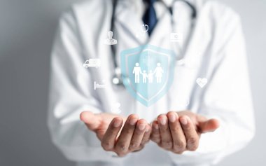 Steteskop el koruması olan üniformalı doktor aile ikonu. Sağlık sigortası ve sigorta kavramı. .