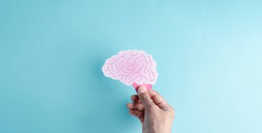 İnsan beyni kağıt kesiği, yaratıcı zeka düşüncesi ya da Alzheimer, Parkinson hastalığı, bunama, felç, nöbet ya da akıl sağlığı. Nöroloji ve Psikoloji.