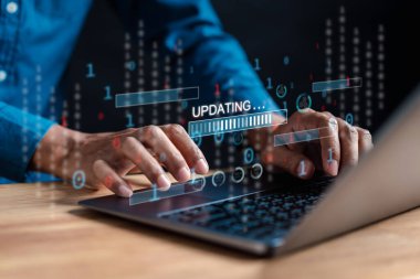 Yazılımı güncelle ve bilgisayara yeni sürüm sistemi yükle. İnsan güncelleme programı, iş teknolojisi internet yükleme çubuğu kalite güncellemesi daha iyi.