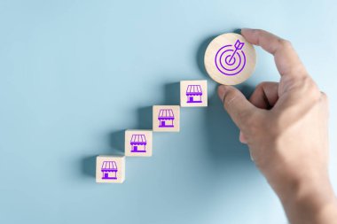 Sahiplik ticareti online girişim kazancı ve hedef başarılı bayilik mağazası. Gelecekteki en iyi ürün ve mağaza ve yetkin sistem