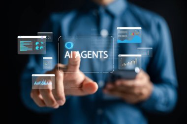 Yapay zeka ajanları veri göstergelerinin görselleştirilmesine, raporların yönetilmesine ve analitik analizlerin gerçek zamanlı finansal ve ticari büyüme uygulamaları ile değerlendirilmesine yardımcı olur..